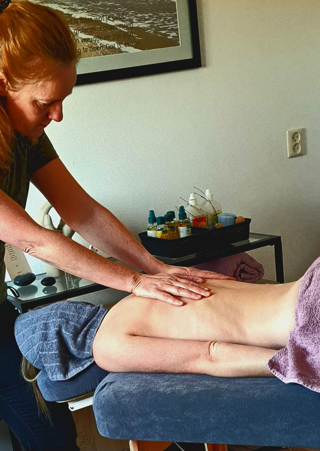 Jeltsje tijdens een massage
